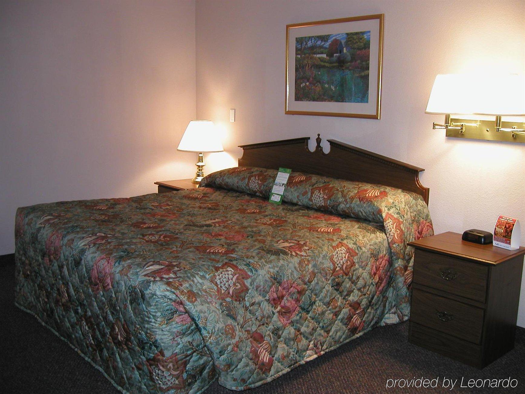 Intown Suites Extended Stay Chesapeake Va - I-64 Crossways Blvd Esterno foto