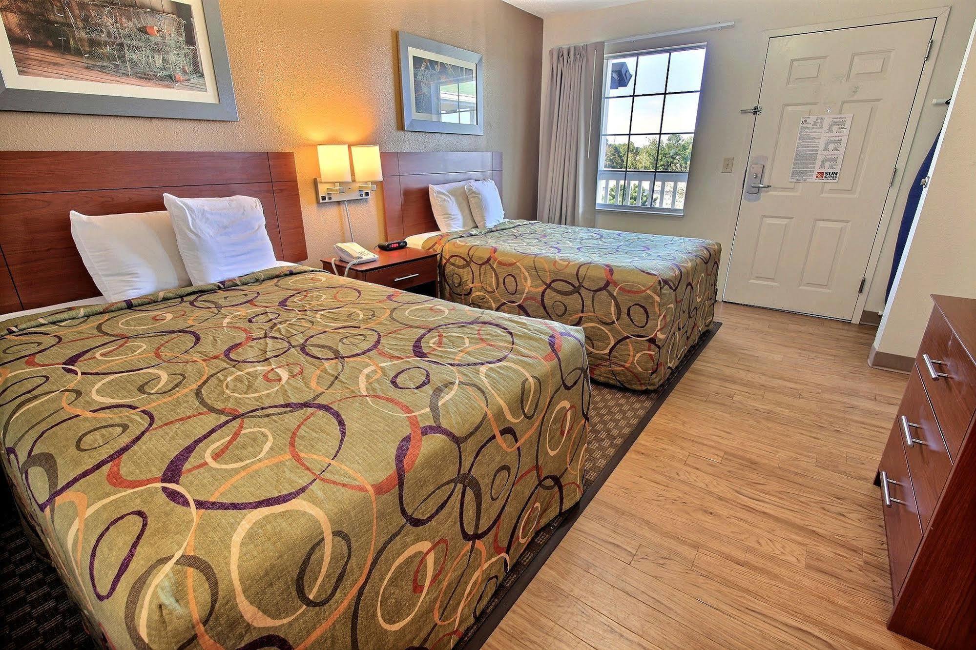 Intown Suites Extended Stay Chesapeake Va - I-64 Crossways Blvd Esterno foto